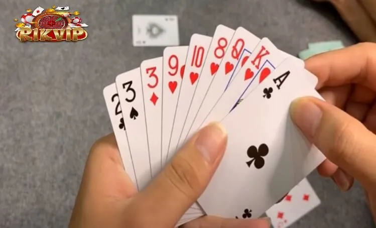 Bắt đầu chơi – Đánh bài cơ bản