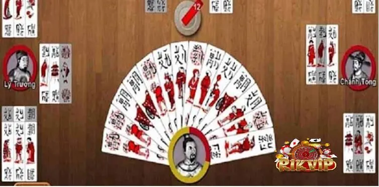 Chọn thời điểm thích hợp để ăn và chơi bài